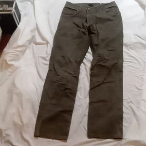 Men's kuhl army green heavy duty pants.